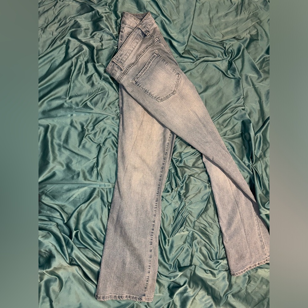 Size 14 jeans. Women’s. Blue denim. Stretchy.